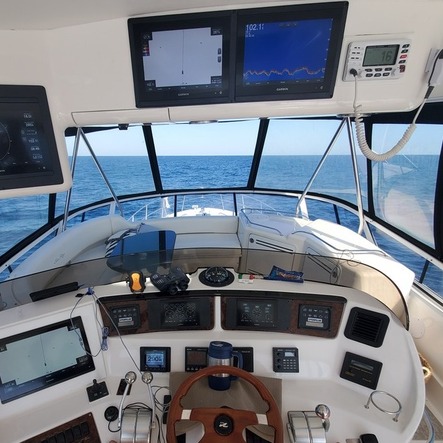 Searay helm station